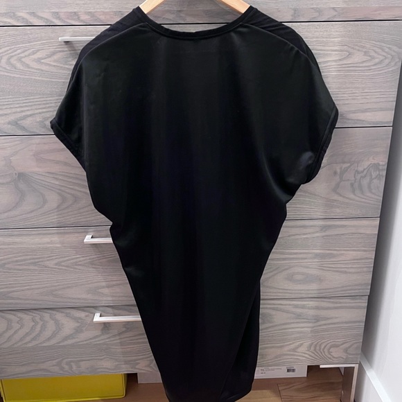 Short sleeve black tunic dress - Picture 2 of 3